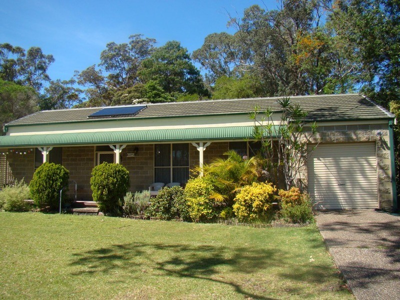 220  Macleans Point  Road, Sanctuary Point NSW 2540