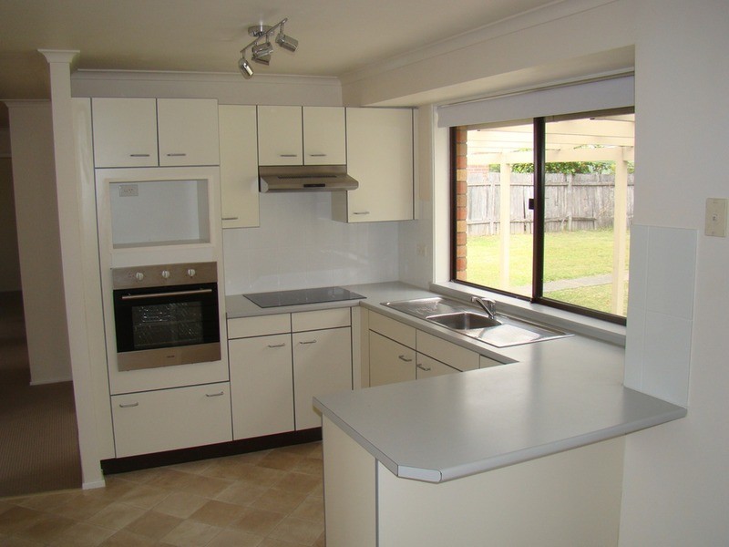 3 Wahroonga  Close, St Georges Basin NSW 2540