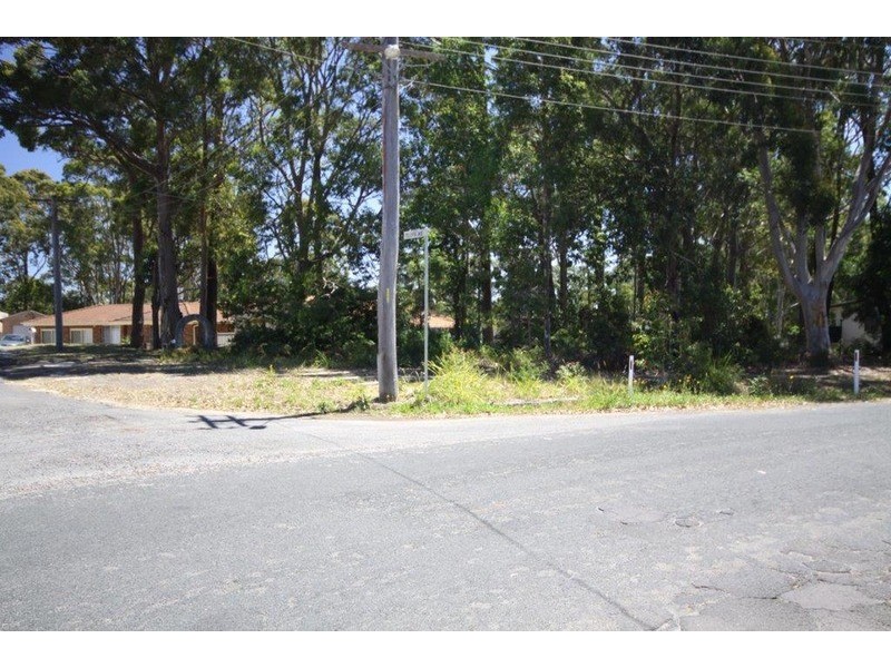 1 Telopia Avenue, Sanctuary Point NSW 2540