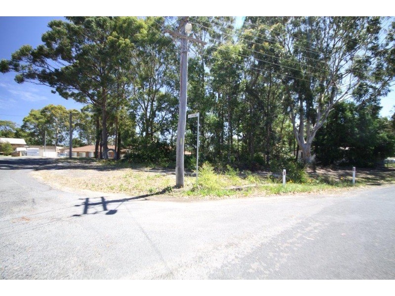 1 Telopia Avenue, Sanctuary Point NSW 2540