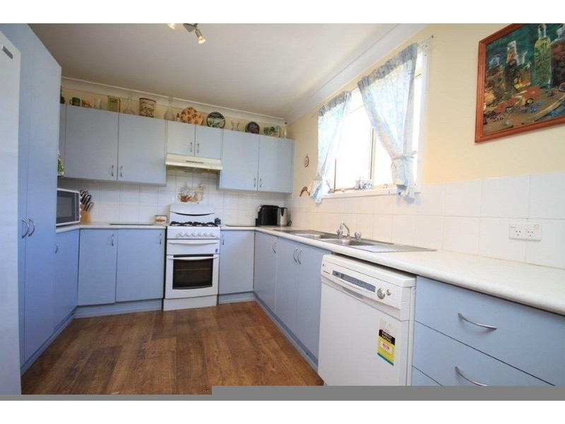 17 Vickery Avenue, Sanctuary Point NSW 2540