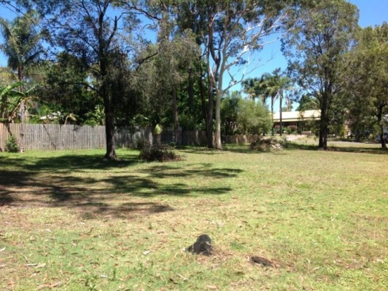 12 Riverside Esplanade, Basin View NSW 2540