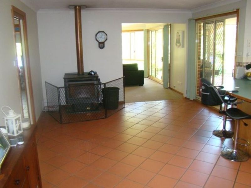 11 McArthur Drive, Falls Creek NSW 2540