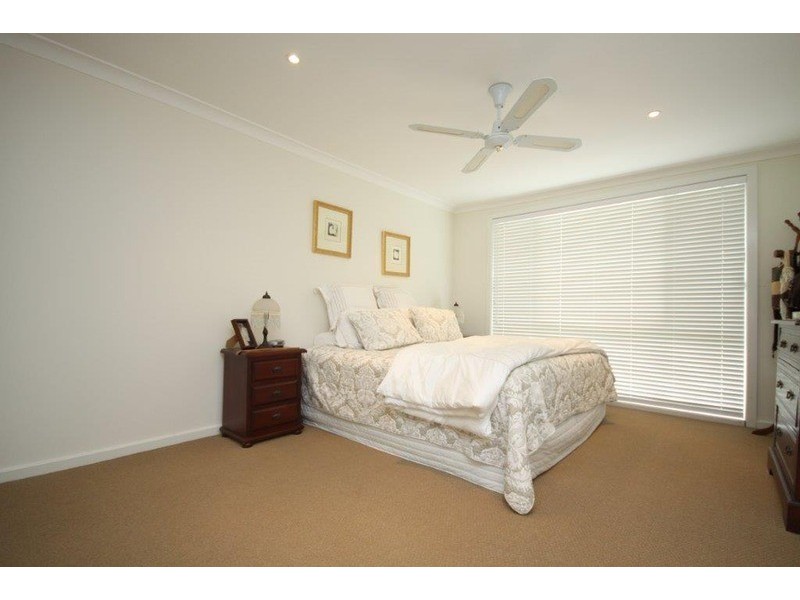 7 Walmer  Avenue, Sanctuary Point NSW 2540