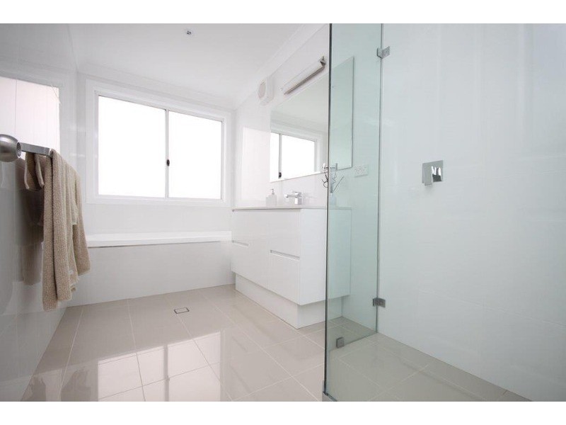 7 Walmer  Avenue, Sanctuary Point NSW 2540
