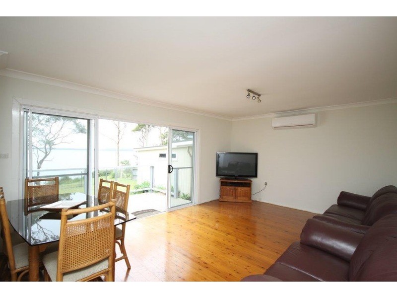7 Walmer  Avenue, Sanctuary Point NSW 2540