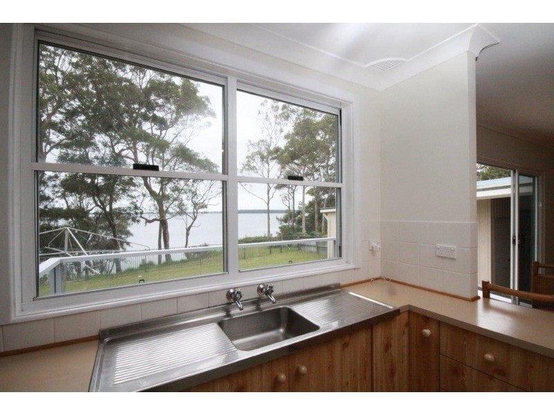 7 Walmer  Avenue, Sanctuary Point NSW 2540