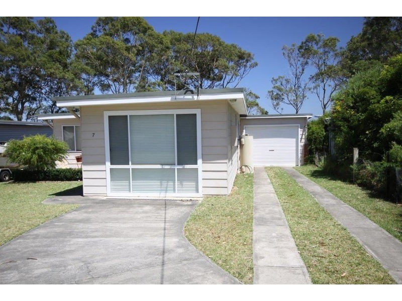 7 Walmer  Avenue, Sanctuary Point NSW 2540