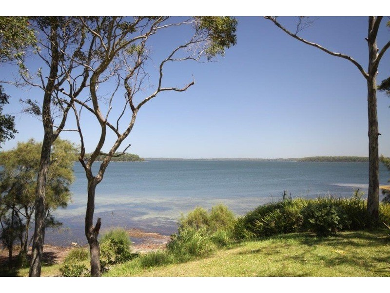 7 Walmer  Avenue, Sanctuary Point NSW 2540