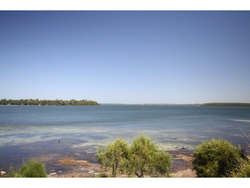 7 Walmer  Avenue, Sanctuary Point NSW 2540