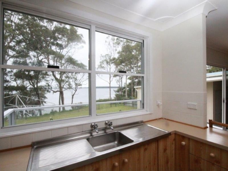 7 Walmer Avenue, Sanctuary Point NSW 2540