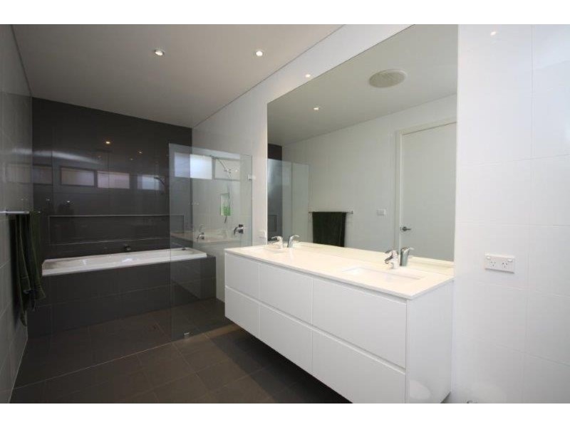 30 Murray Street, Vincentia NSW 2540