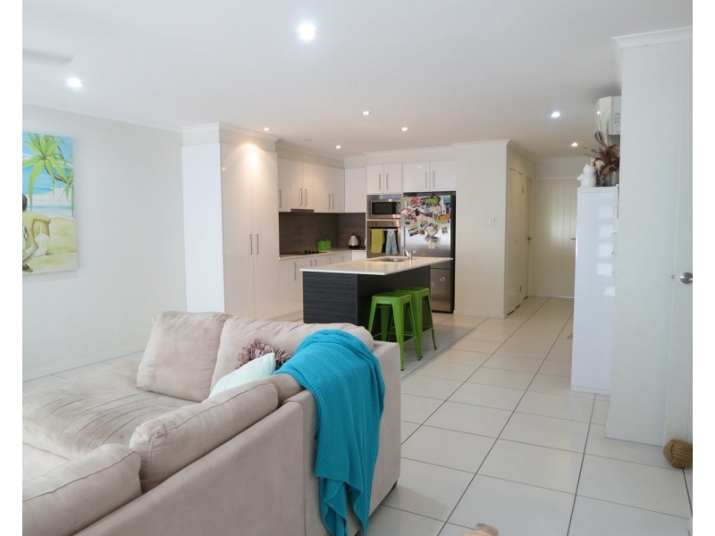 2./31 Mansell Street, Meridan Plains QLD 4551