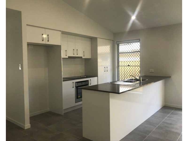 78 Creekside Circuit, Nambour QLD 4560