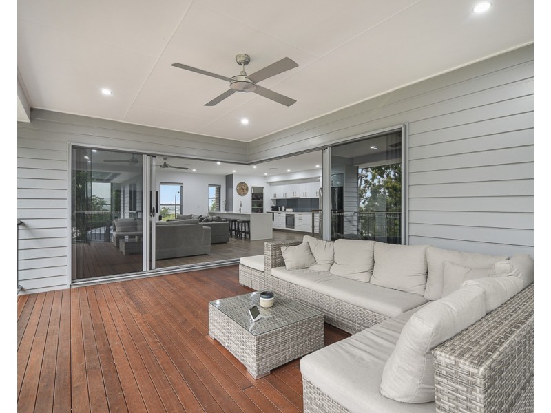 50 Aurora Place, Valdora QLD 4561