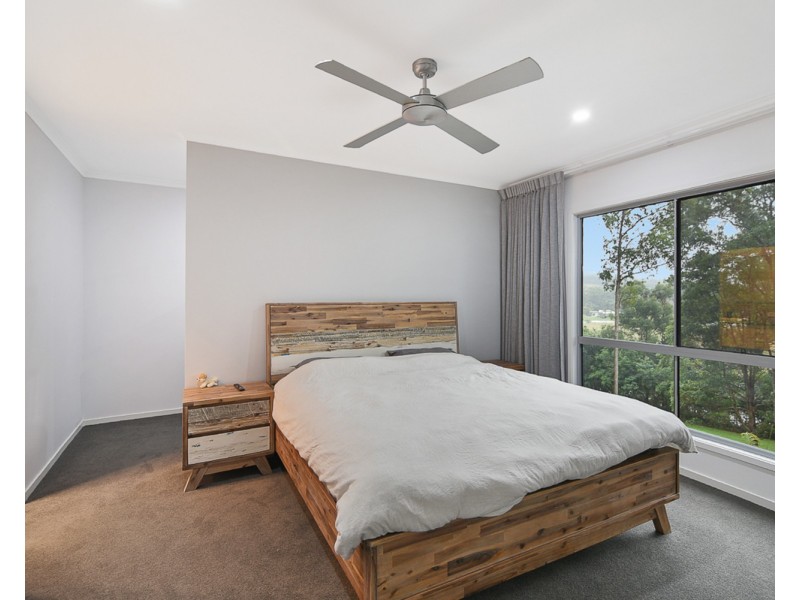 50 Aurora Place, Valdora QLD 4561