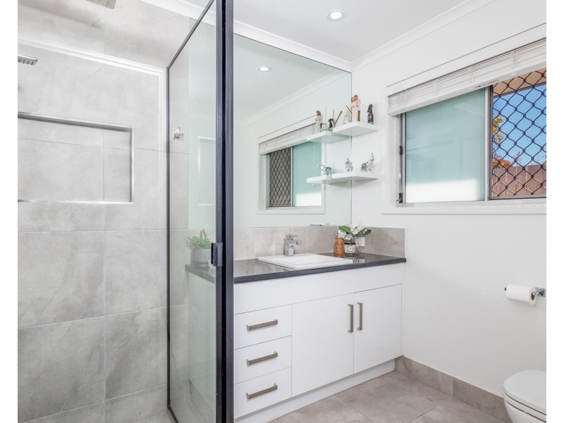 1 Riverstone Place, Bli Bli QLD 4560