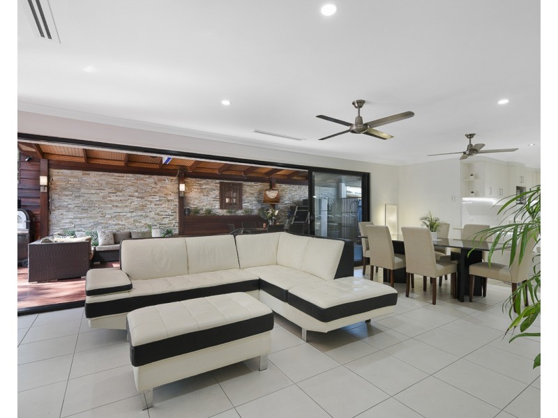 40 Palm Avenue, Coolum Beach QLD 4573