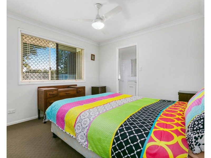 4/3-5 Weeroona Avenue, Beachmere QLD 4510