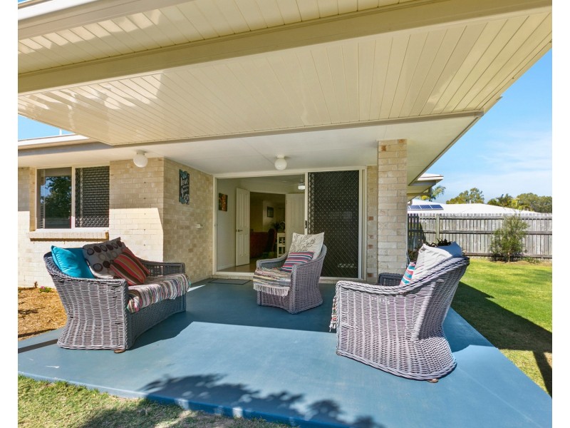 4/3-5 Weeroona Avenue, Beachmere QLD 4510