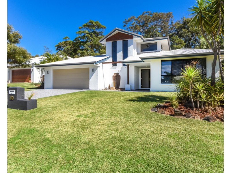 30 Greenside Court, Peregian Springs QLD 4573