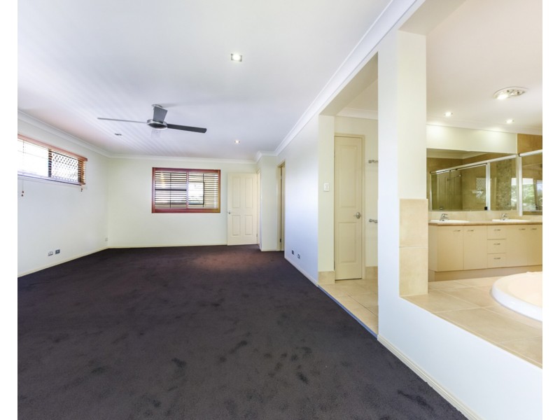 30 Greenside Court, Peregian Springs QLD 4573