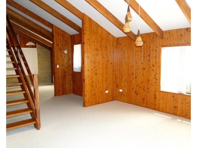 8 Warrack Street, Mount Coolum QLD 4573