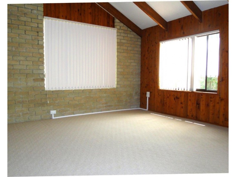 8 Warrack Street, Mount Coolum QLD 4573