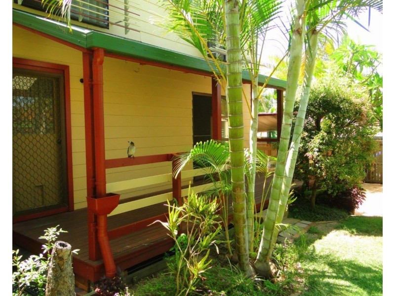 8 Warrack Street, Mount Coolum QLD 4573