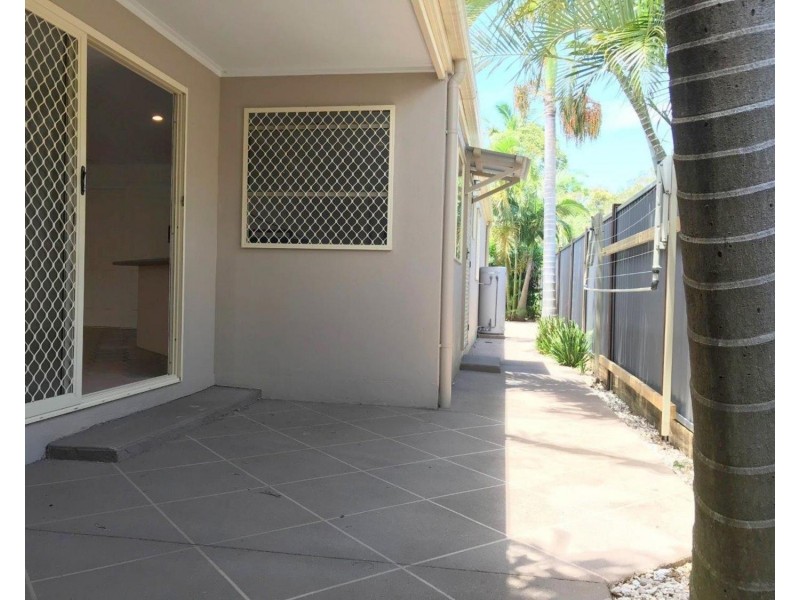 2/100 Yandina Coolum Road, Coolum Beach QLD 4573