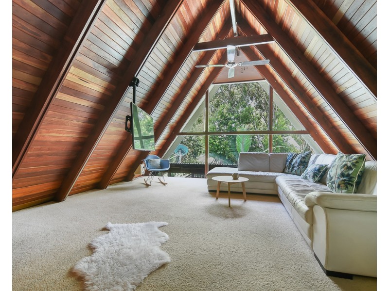 2 Lagoda Drive, Mount Coolum QLD 4573