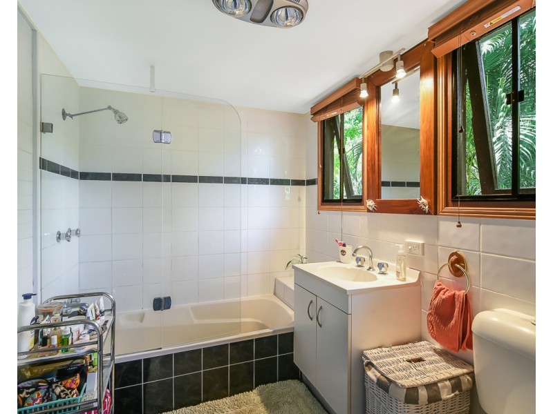 2 Lagoda Drive, Mount Coolum QLD 4573