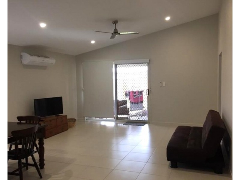 8 Brampton Way, Meridan Plains QLD 4551