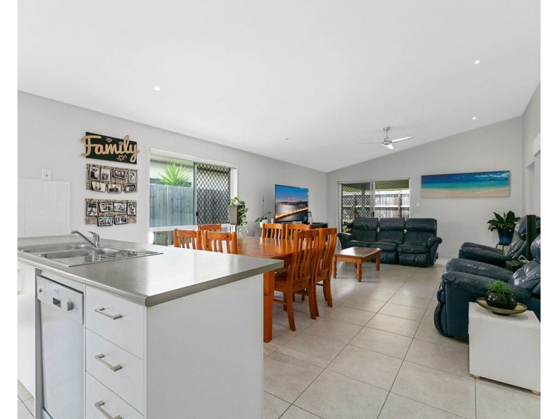 54 Waterhole Place, Bli Bli QLD 4560