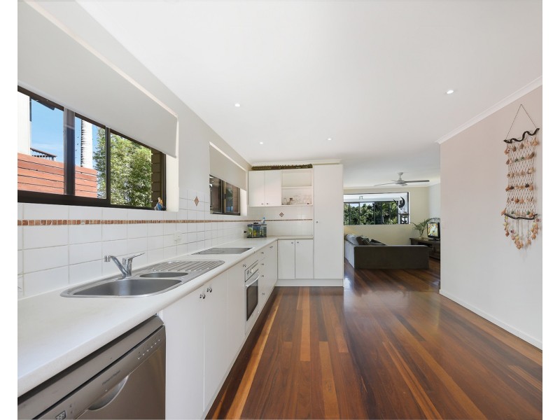 70 Neurum Road, Point Arkwright QLD 4573