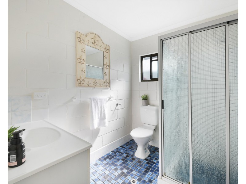 70 Neurum Road, Point Arkwright QLD 4573