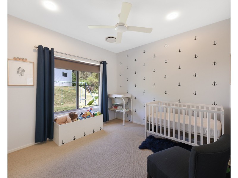 22 Celestial Court, Valdora QLD 4561