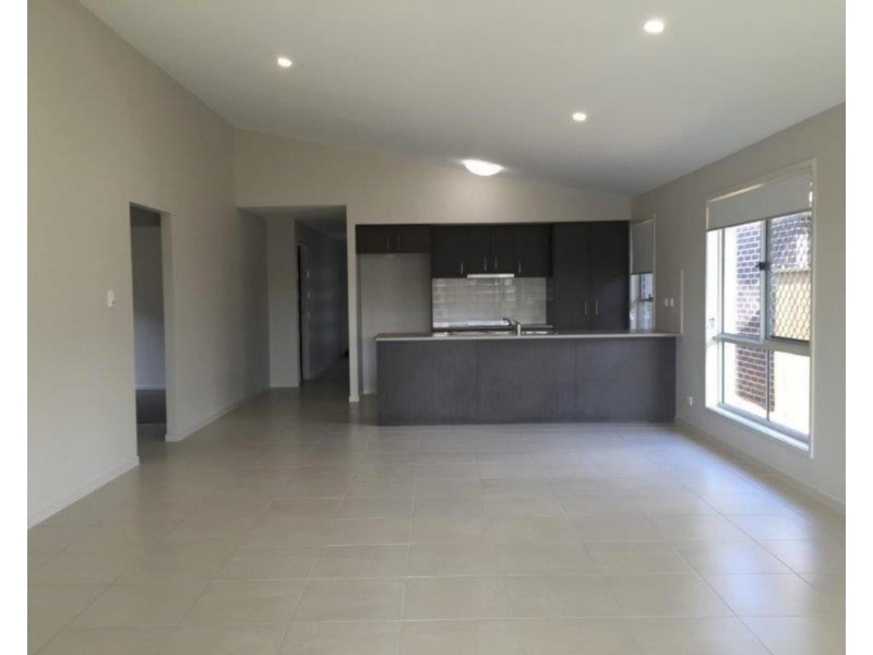 32 Brampton Way, Meridan Plains QLD 4551