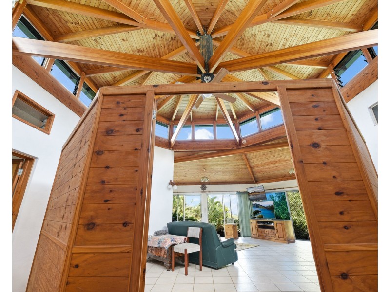 685 Cooloolabin Road, Cooloolabin QLD 4560