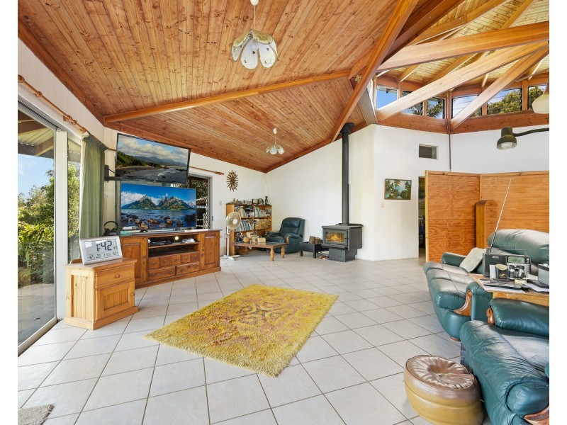 685 Cooloolabin Road, Cooloolabin QLD 4560