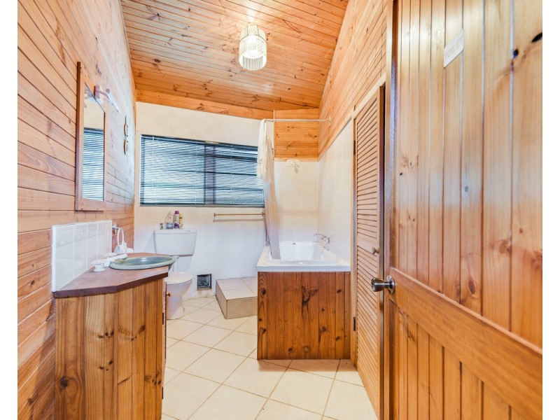 685 Cooloolabin Road, Cooloolabin QLD 4560