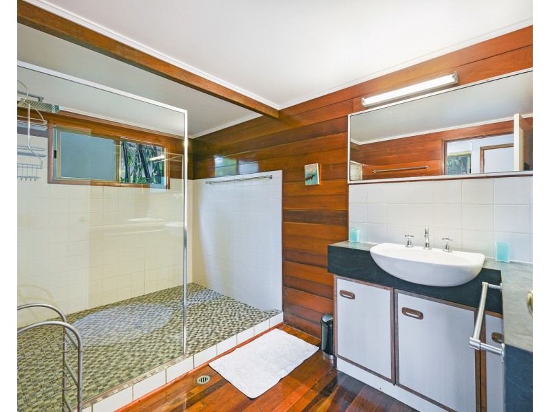 1524 David Low Way, Yaroomba QLD 4573