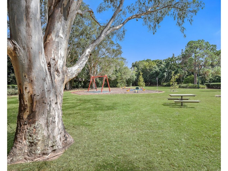 11 Gayome Street, Pacific Paradise QLD 4564