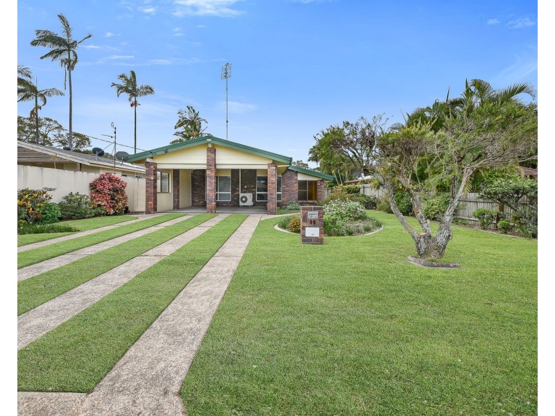 98 Banksia Avenue, Coolum Beach QLD 4573