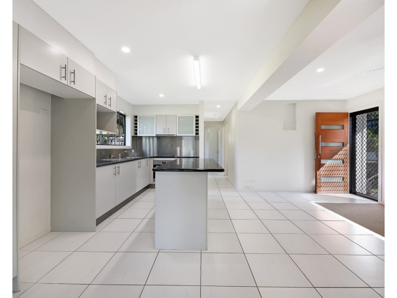 1 Lorien Avenue, Coolum Beach QLD 4573