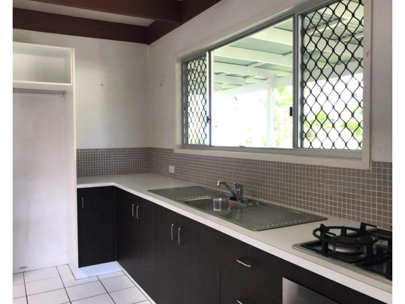 18 Cinnamon Avenue, Coolum Beach QLD 4573