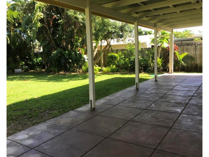 18 Cinnamon Avenue, Coolum Beach QLD 4573