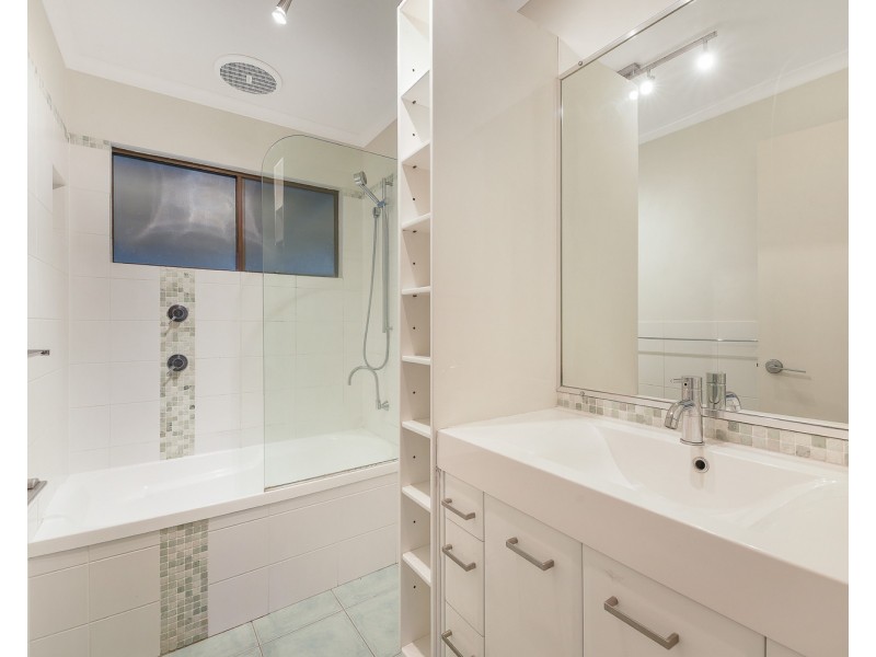 20 Sandalwood Close, Marcus Beach QLD 4573