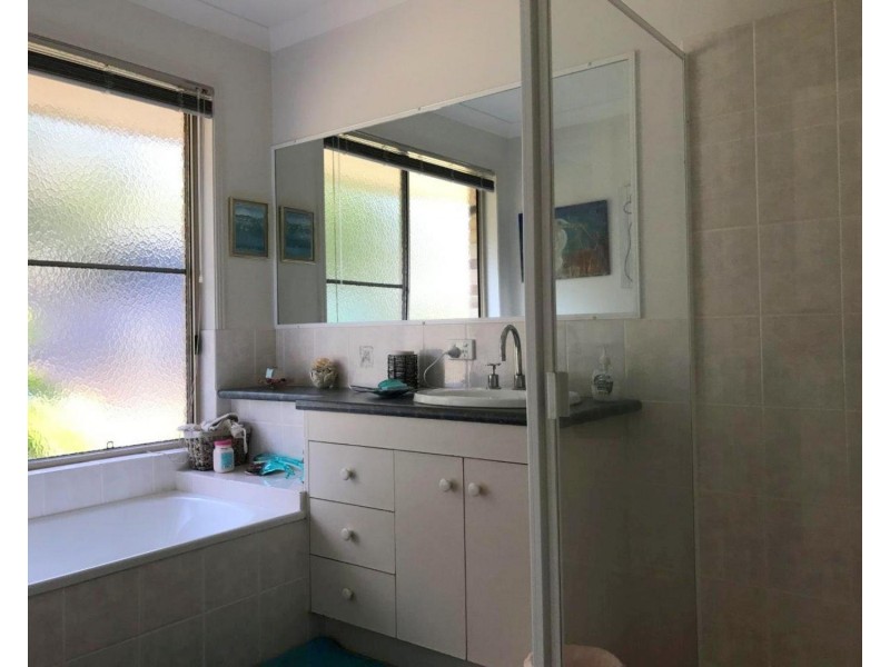 27 Lake Vista Drive, Peregian Beach QLD 4573