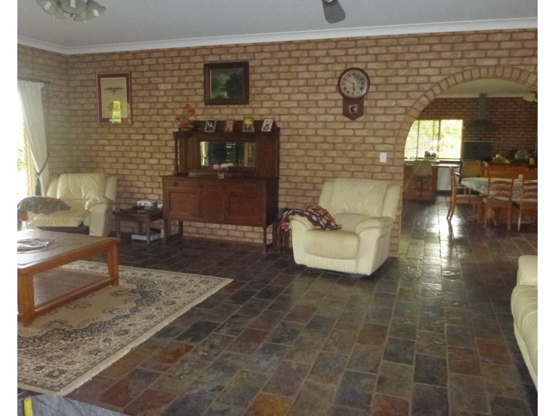 249 Upper Pinbarren Creek Road, Pinbarren QLD 4568